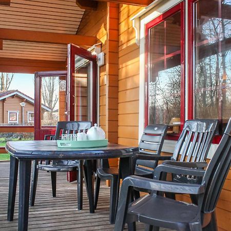 Awesome Home In Gramsbergen With Kitchen 外观 照片